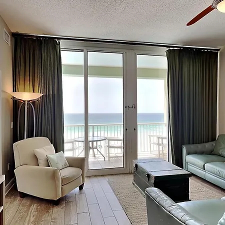 Waters Edge 612 Apartment